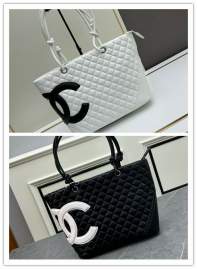 Picture of Chanel Handbags _SKUfw239868414fw